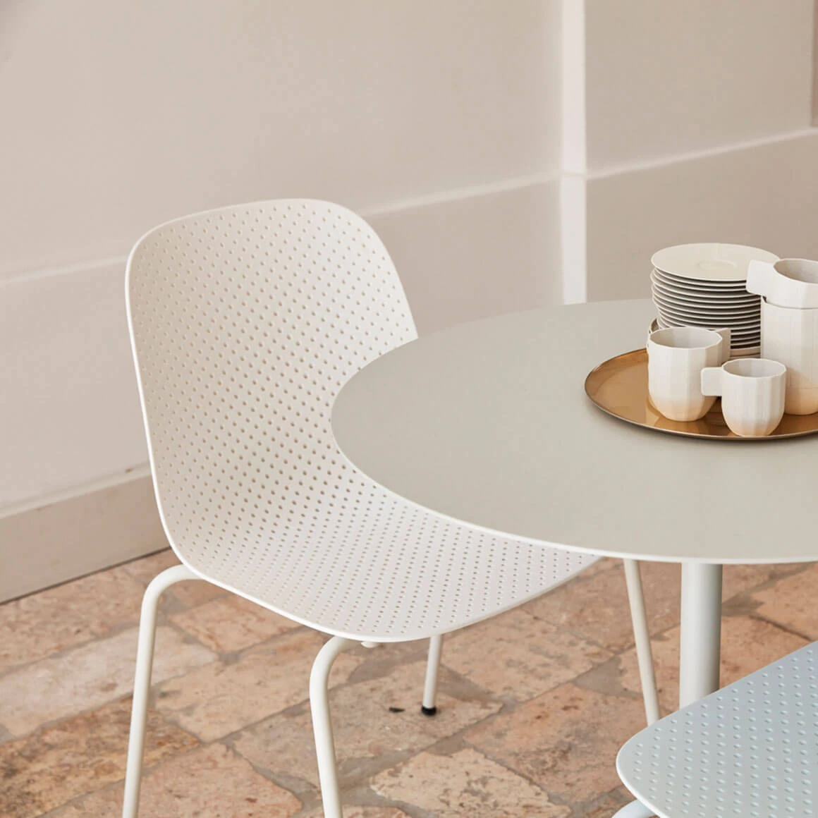 Hay 13Eighty Chair - Image 6