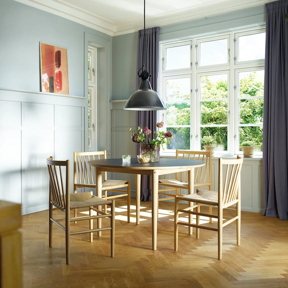 FDB Mobler Extendable Dining Table Round Oak