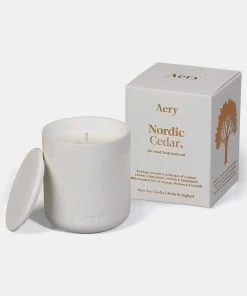 Aery Nordic Cedar Scented Candle