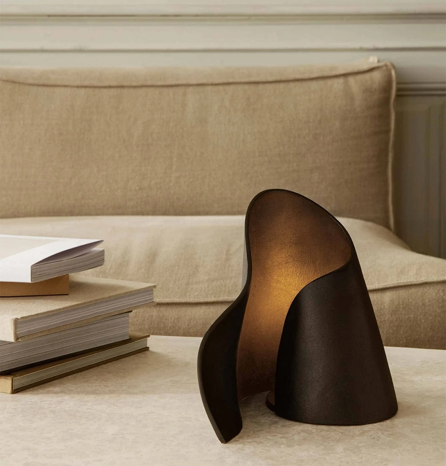 Ferm Living Oyster Table Lamp - Image 3